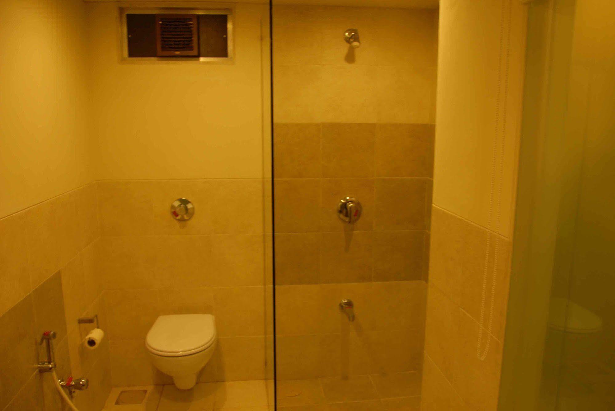 Silver Sands Beach Resort Daman Luaran gambar